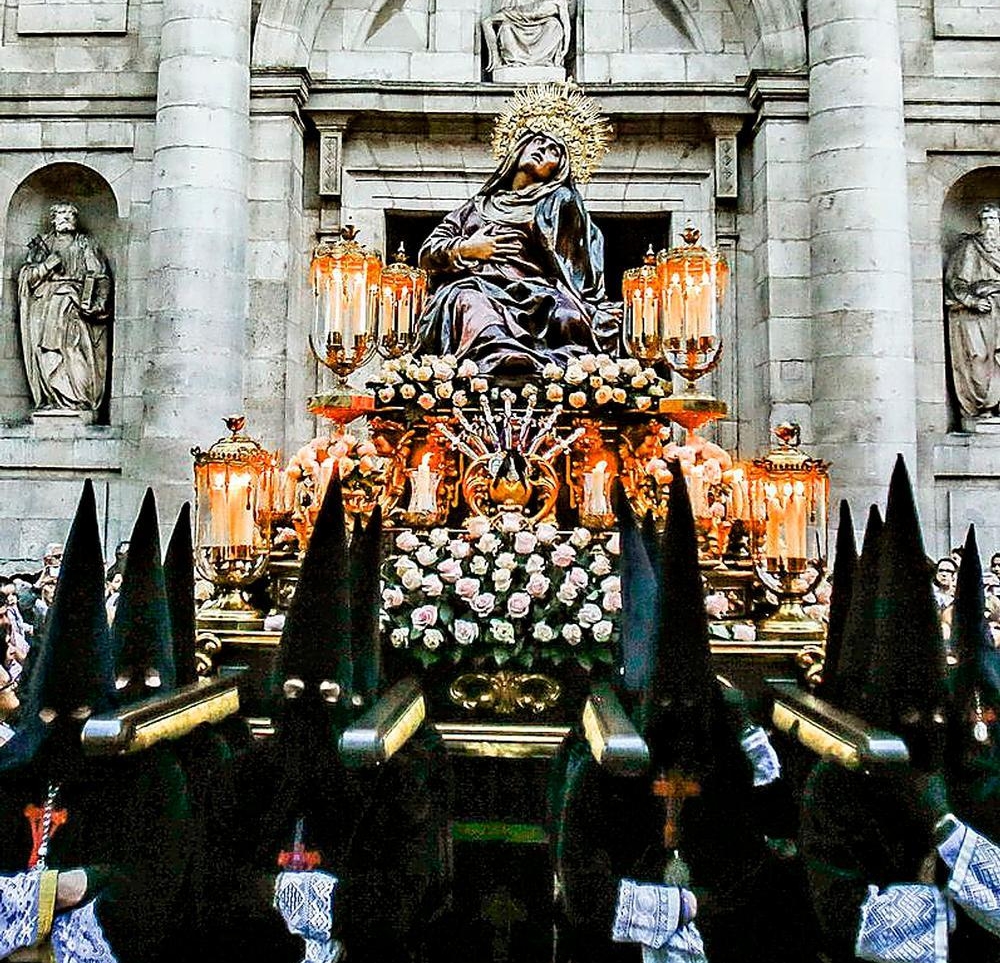 COFRADÍAS PROCESIONES Y PASOS